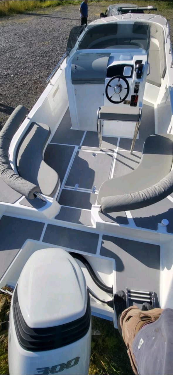 ATLAS 800 Pearl White — Pearl White — Cockpit, τιμόνι & καθίσματα